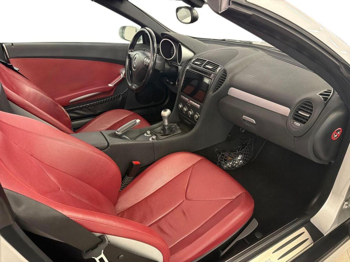 Mercedes-Benz SLK vaihtoauto