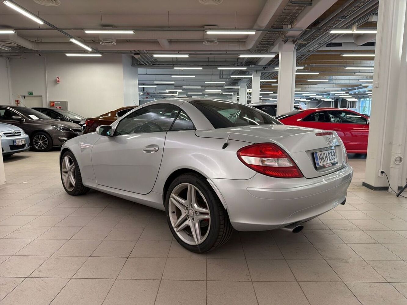 Mercedes-Benz SLK vaihtoauto
