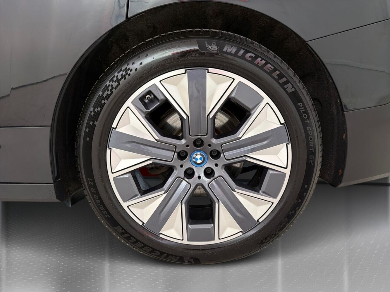 BMW iX vaihtoauto