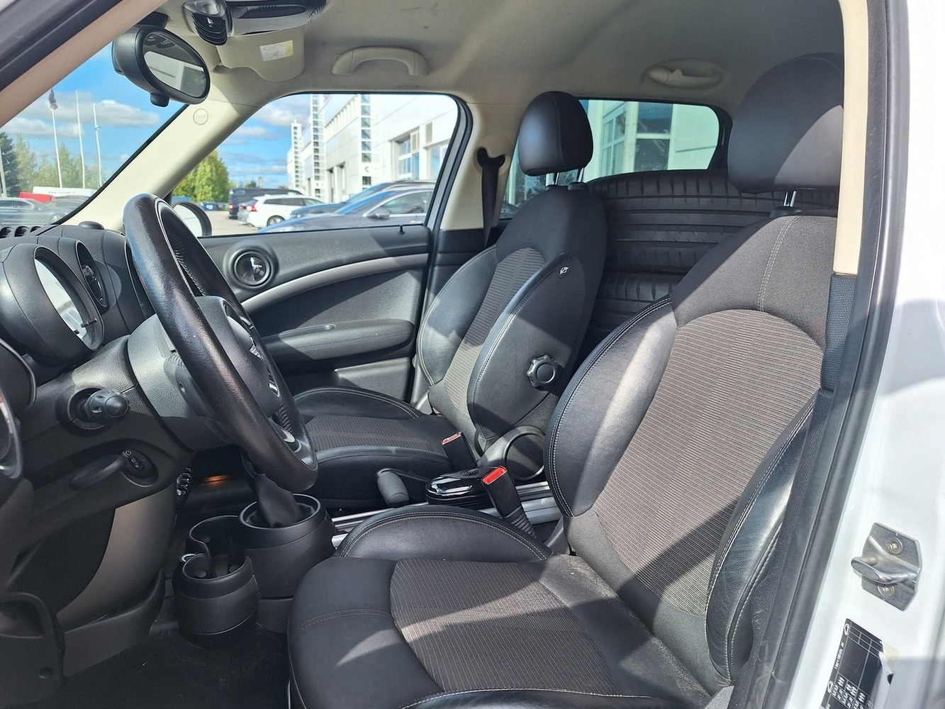 Mini Cooper vaihtoauto