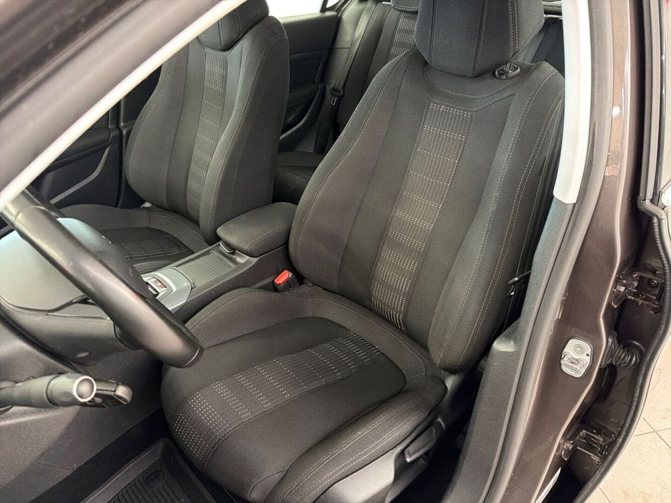 Peugeot 308 vaihtoauto