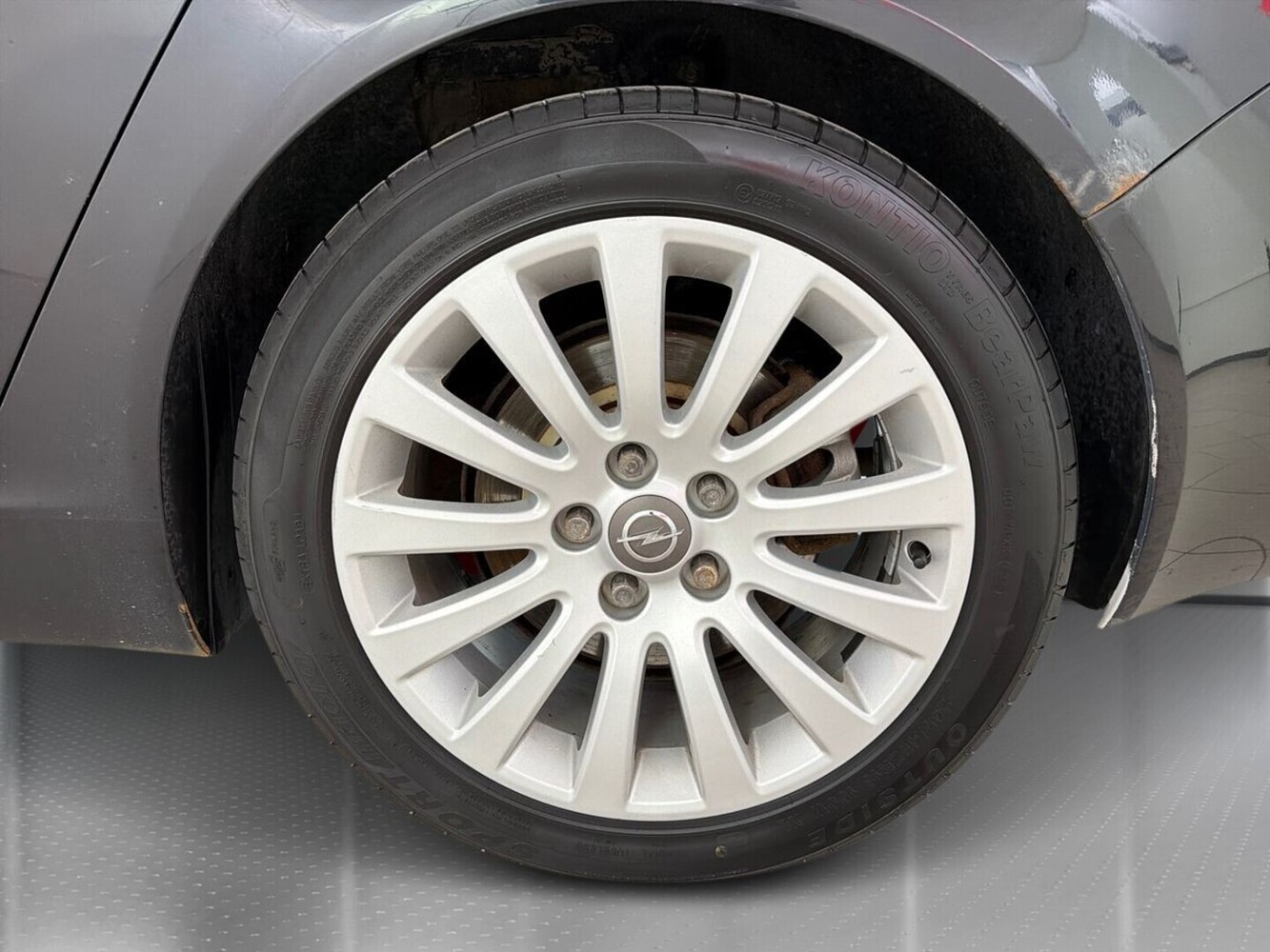 Opel Insignia vaihtoauto