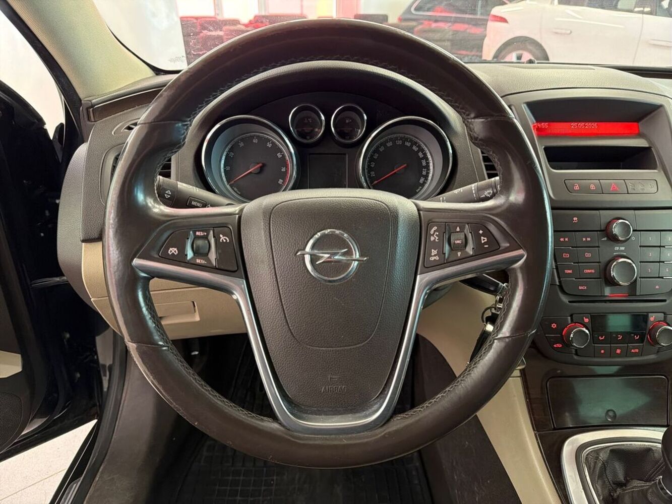 Opel Insignia vaihtoauto