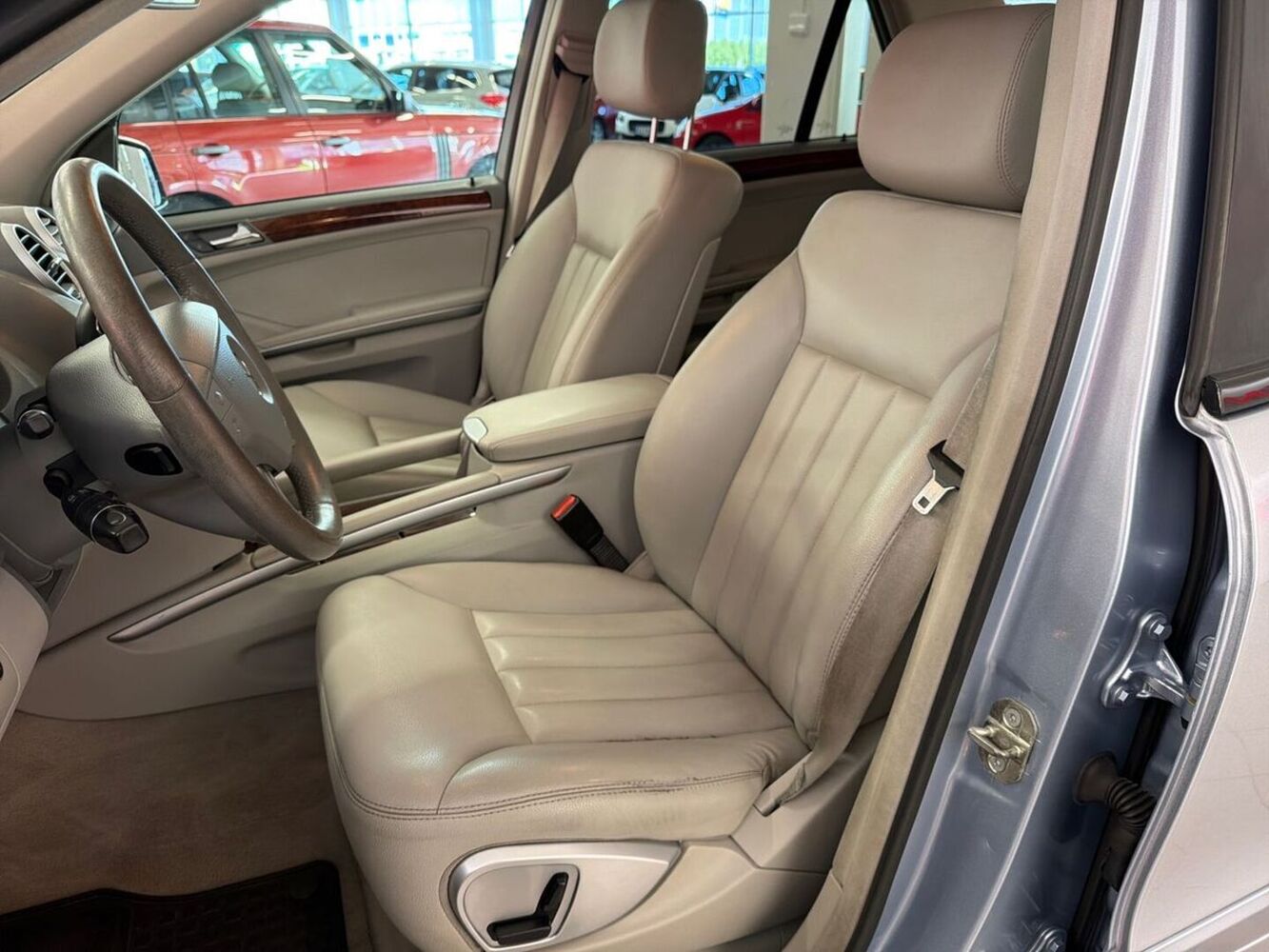Mercedes-Benz ML vaihtoauto