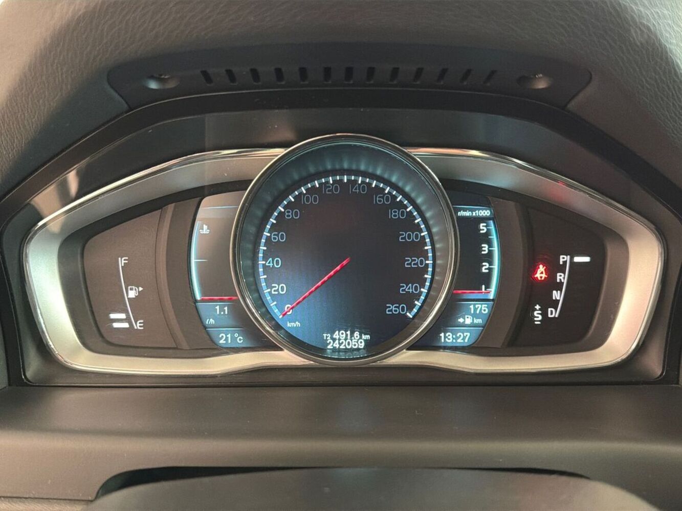 Volvo V70 vaihtoauto