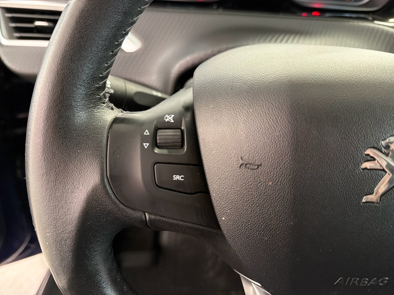 Peugeot 208 vaihtoauto