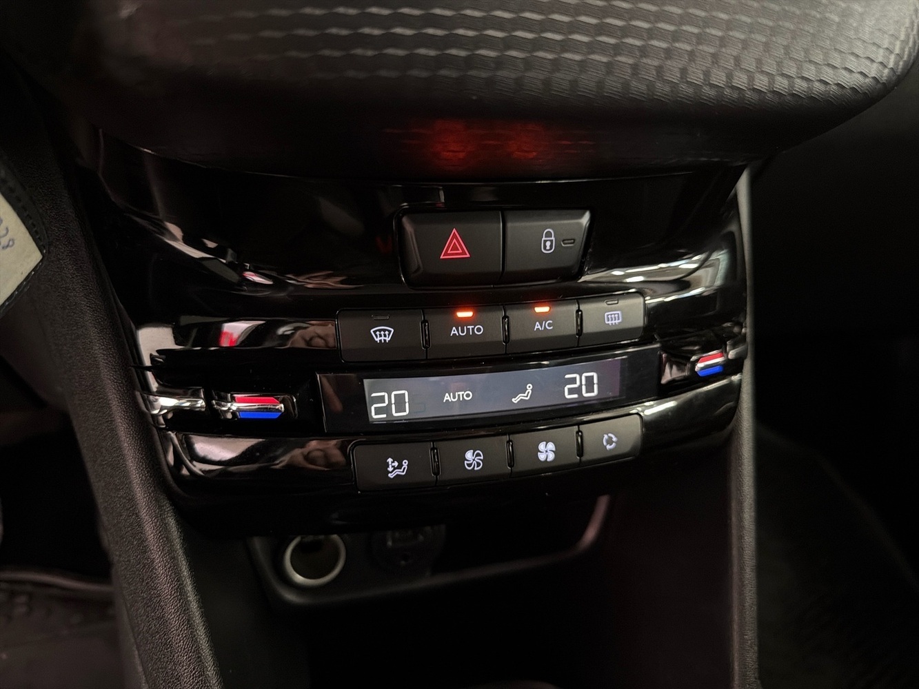 Peugeot 208 vaihtoauto