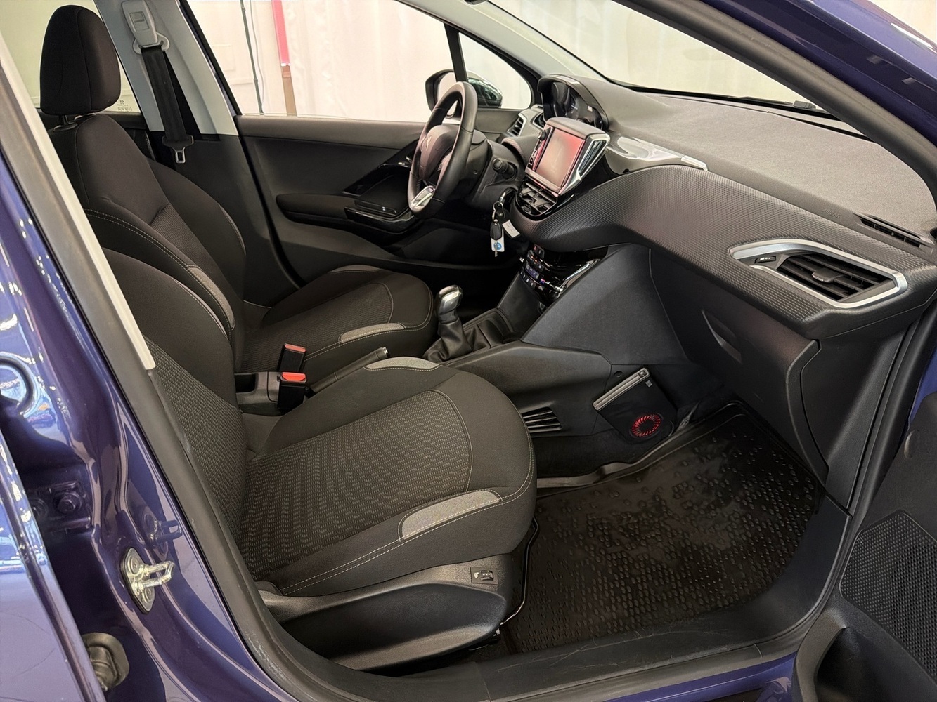 Peugeot 208 vaihtoauto