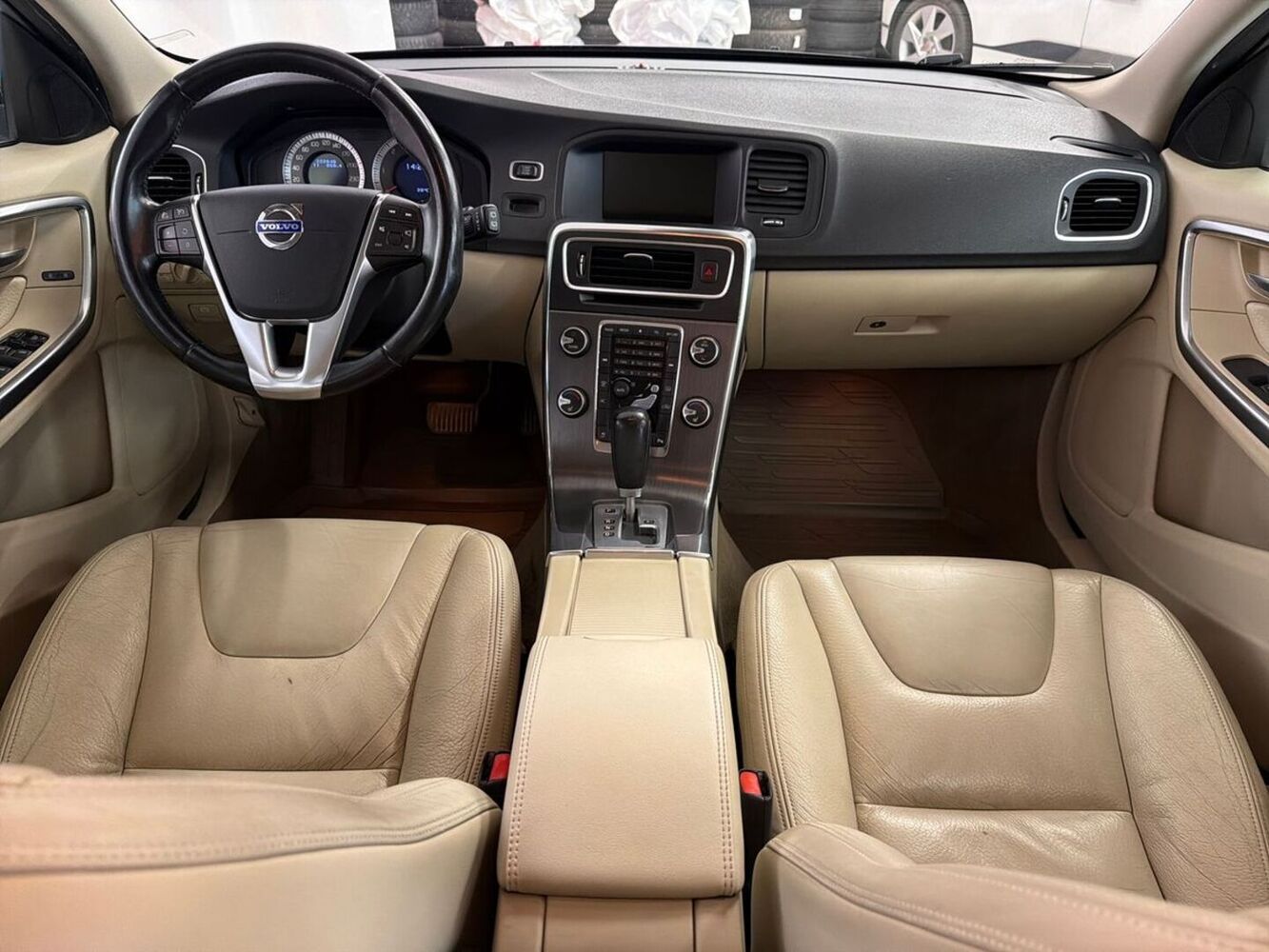 Volvo V60 vaihtoauto