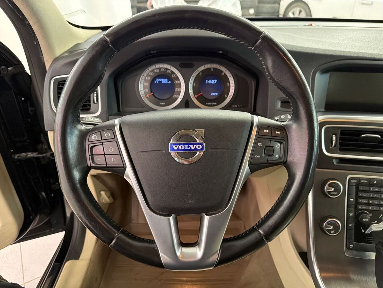 Volvo V60 vaihtoauto