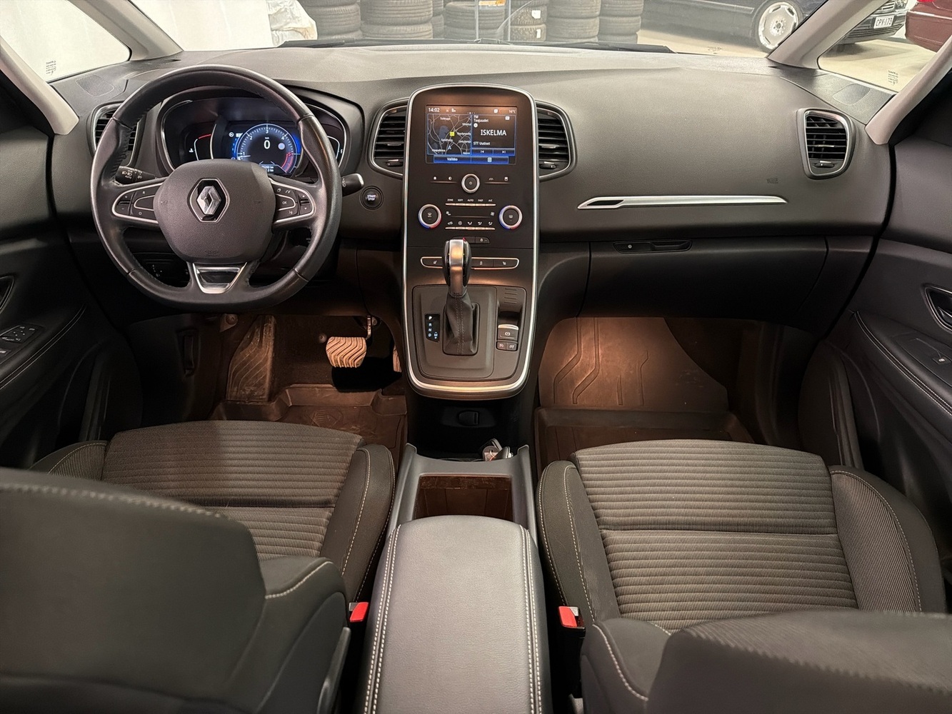 Renault Grand Scénic vaihtoauto