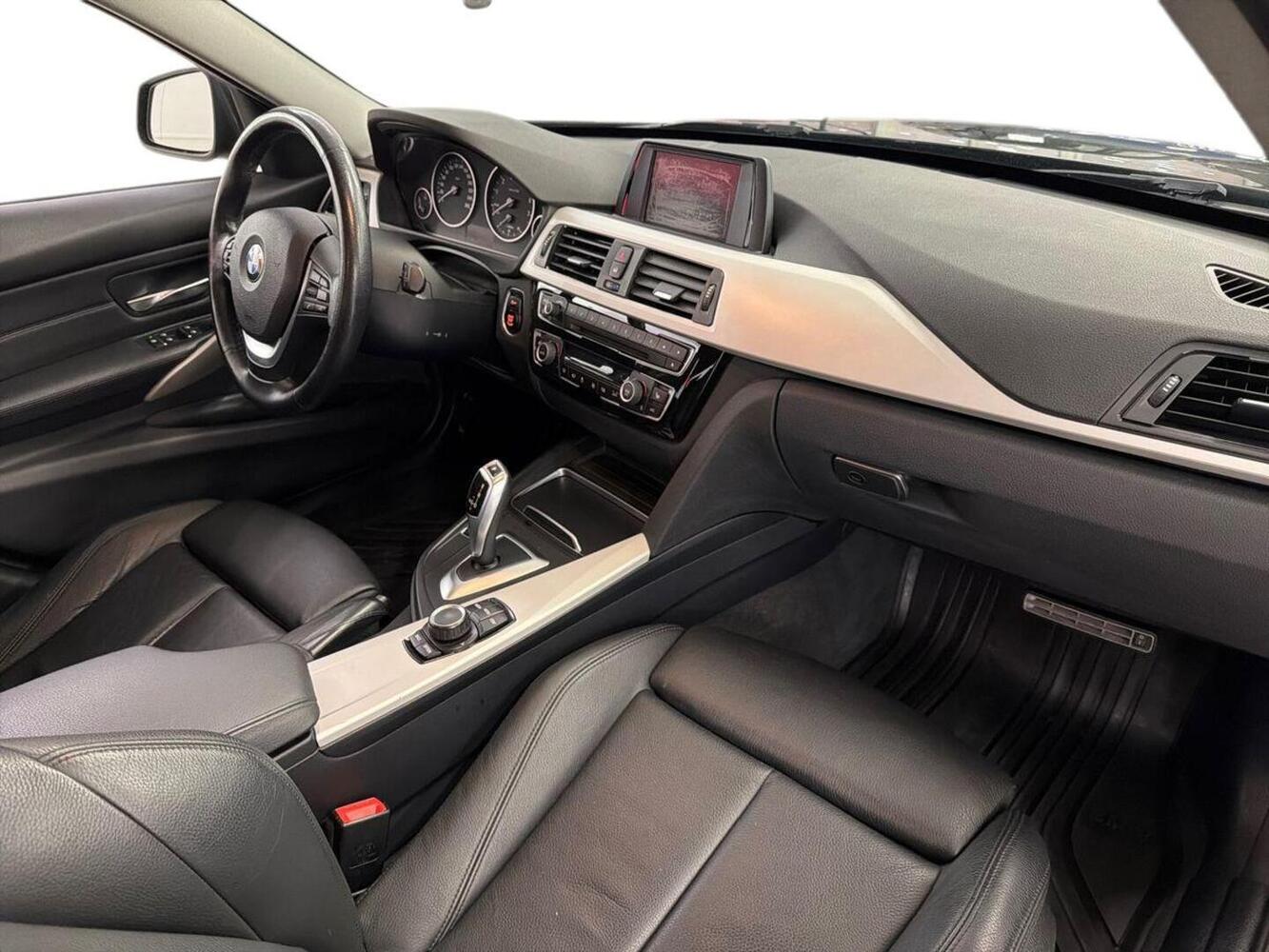 BMW 318 vaihtoauto