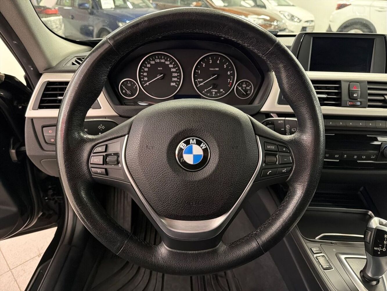 BMW 318 vaihtoauto