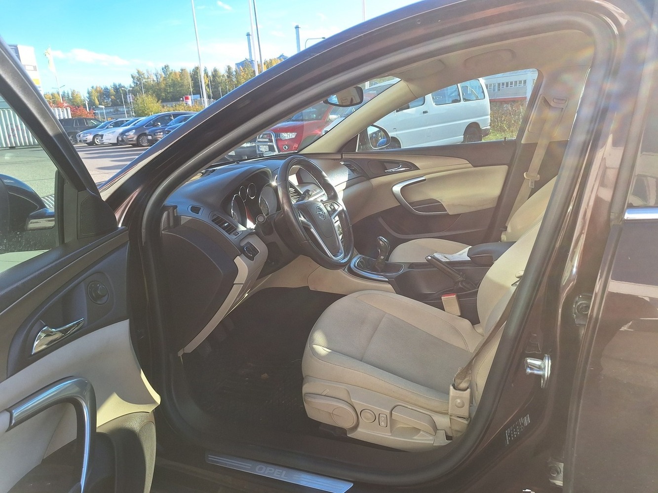 Opel Insignia vaihtoauto