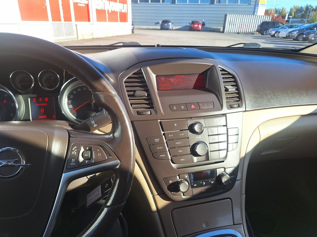 Opel Insignia vaihtoauto