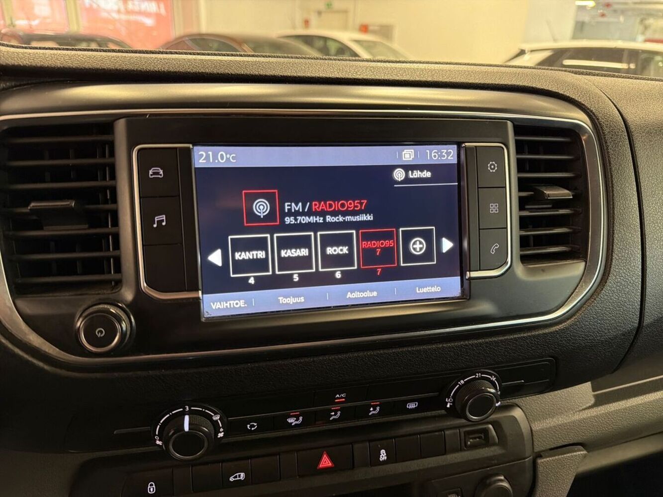 Citroën Jumpy vaihtoauto