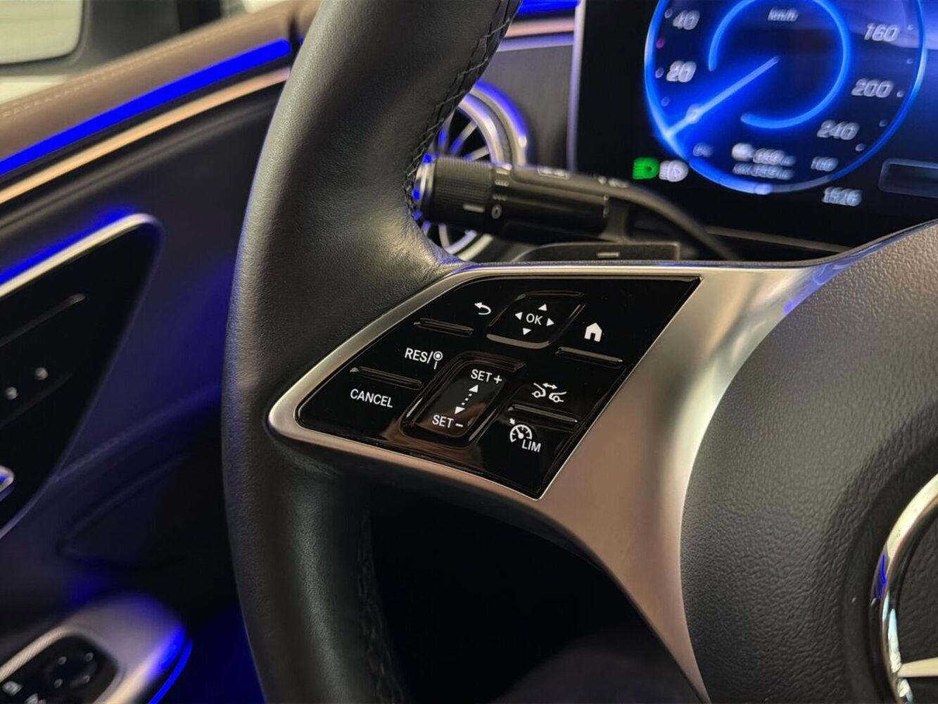 Mercedes-Benz EQE vaihtoauto