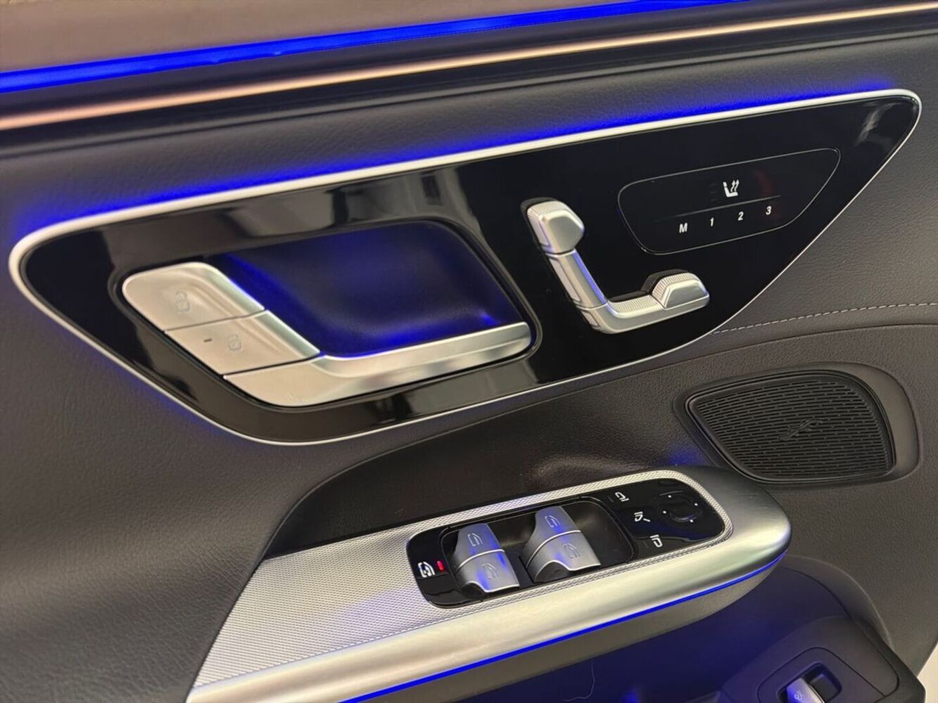 Mercedes-Benz EQE vaihtoauto