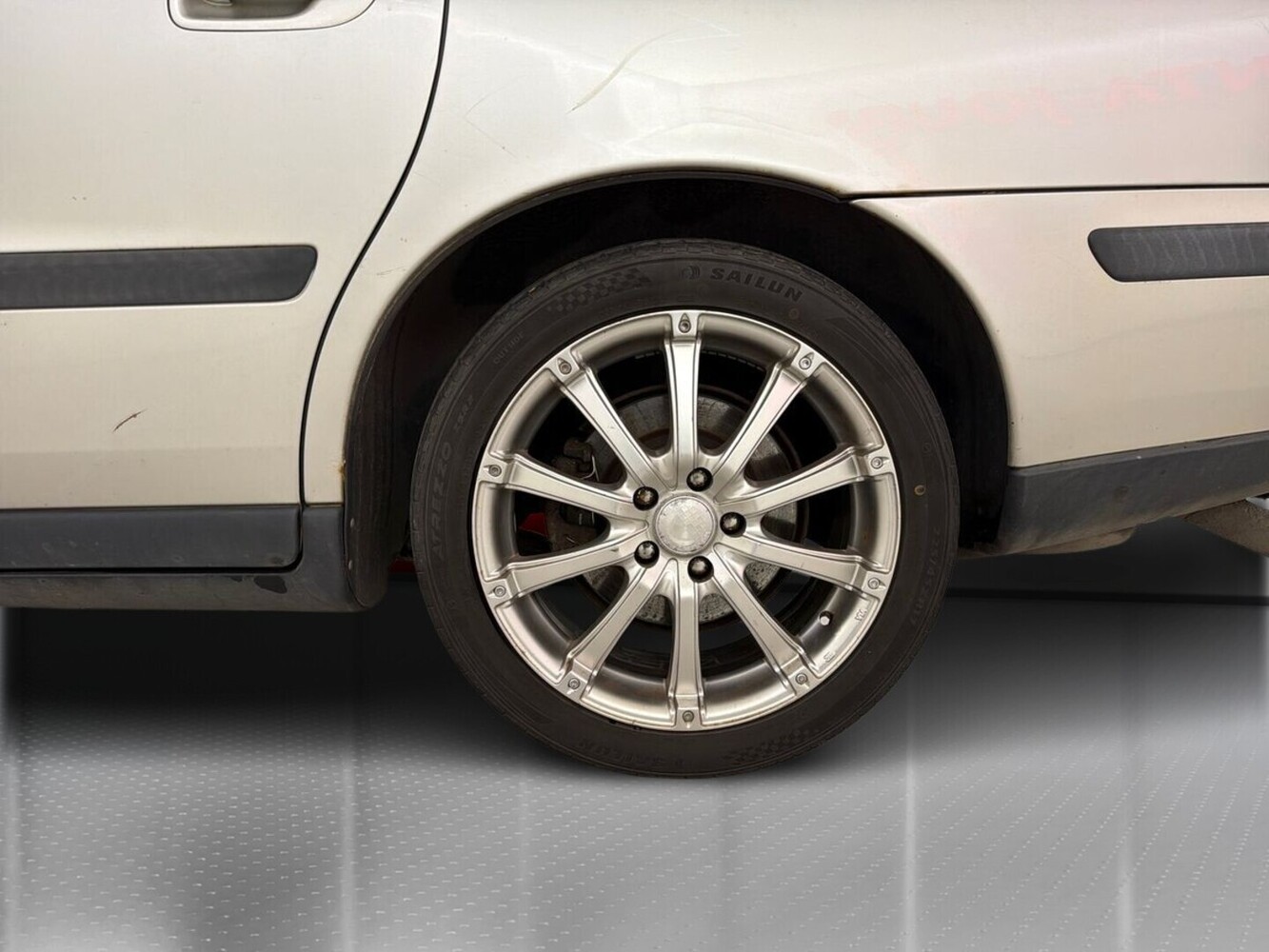 Volvo V70 vaihtoauto