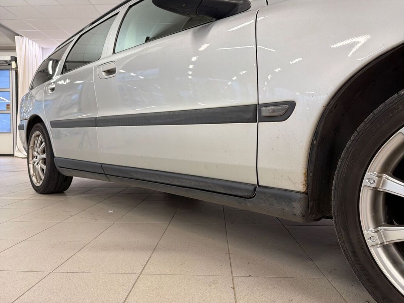 Volvo V70 vaihtoauto