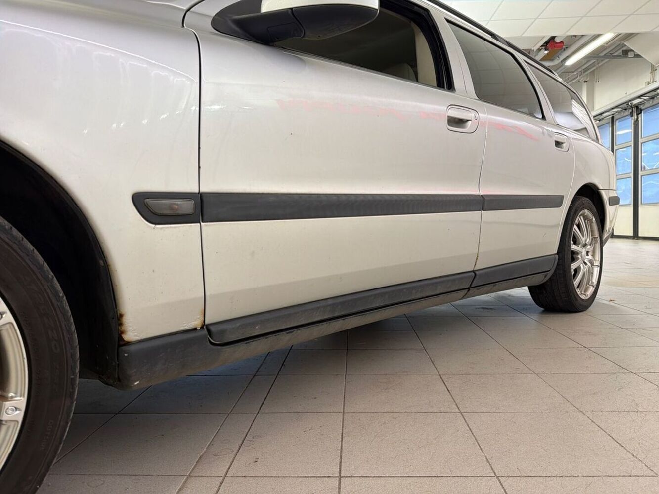 Volvo V70 vaihtoauto