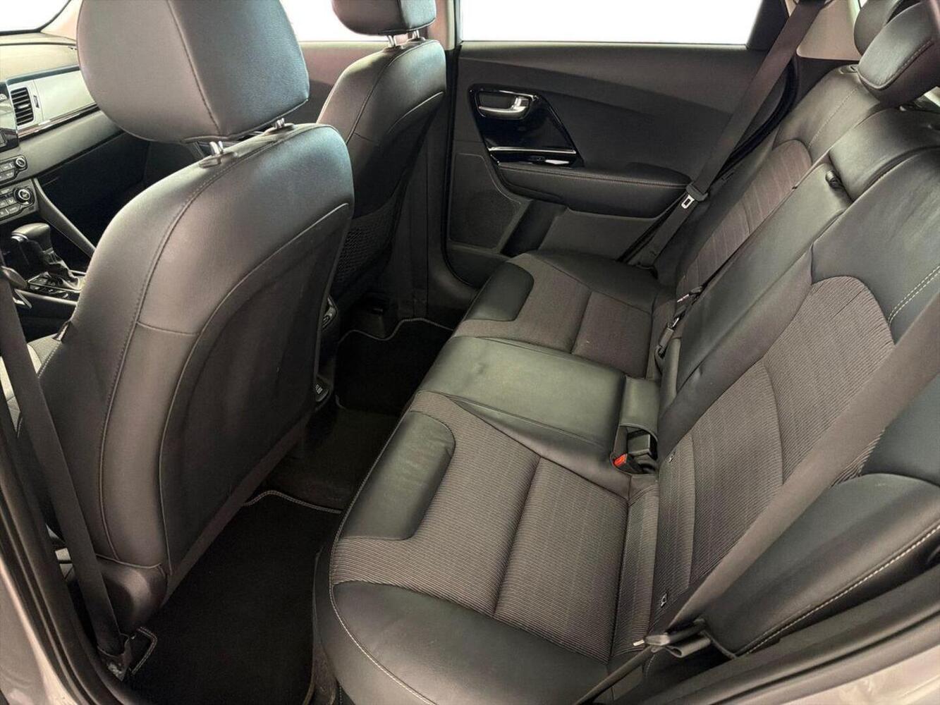Kia Niro plug-in vaihtoauto