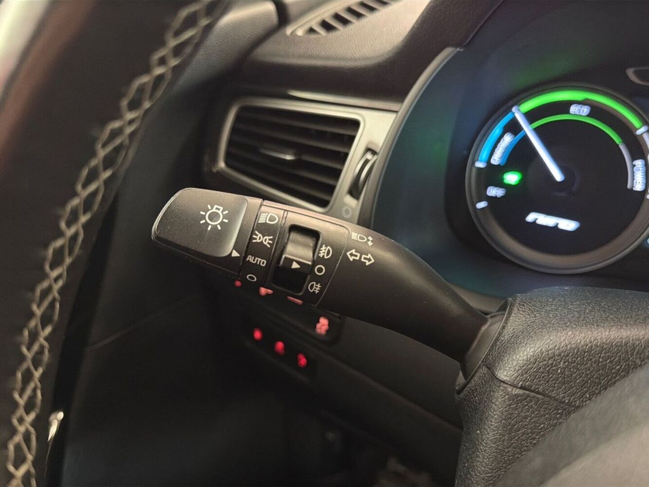 Kia Niro plug-in vaihtoauto