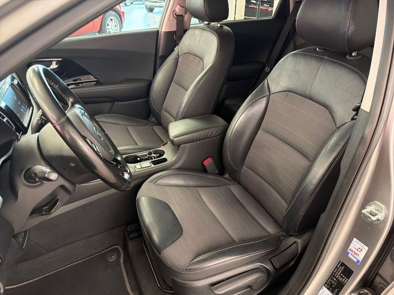 Kia Niro plug-in vaihtoauto