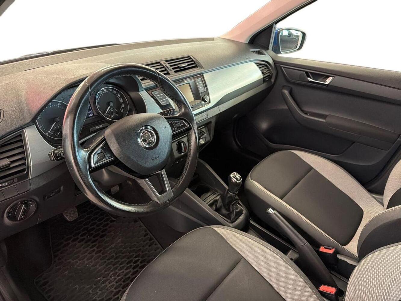 Skoda Fabia vaihtoauto