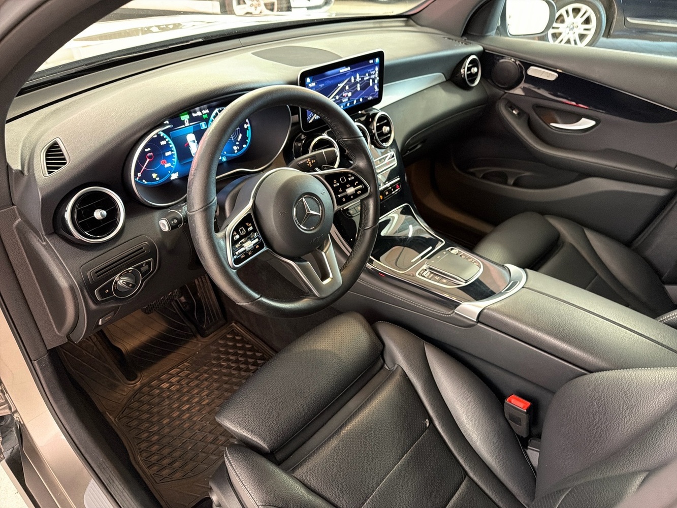 Mercedes-Benz GLC vaihtoauto