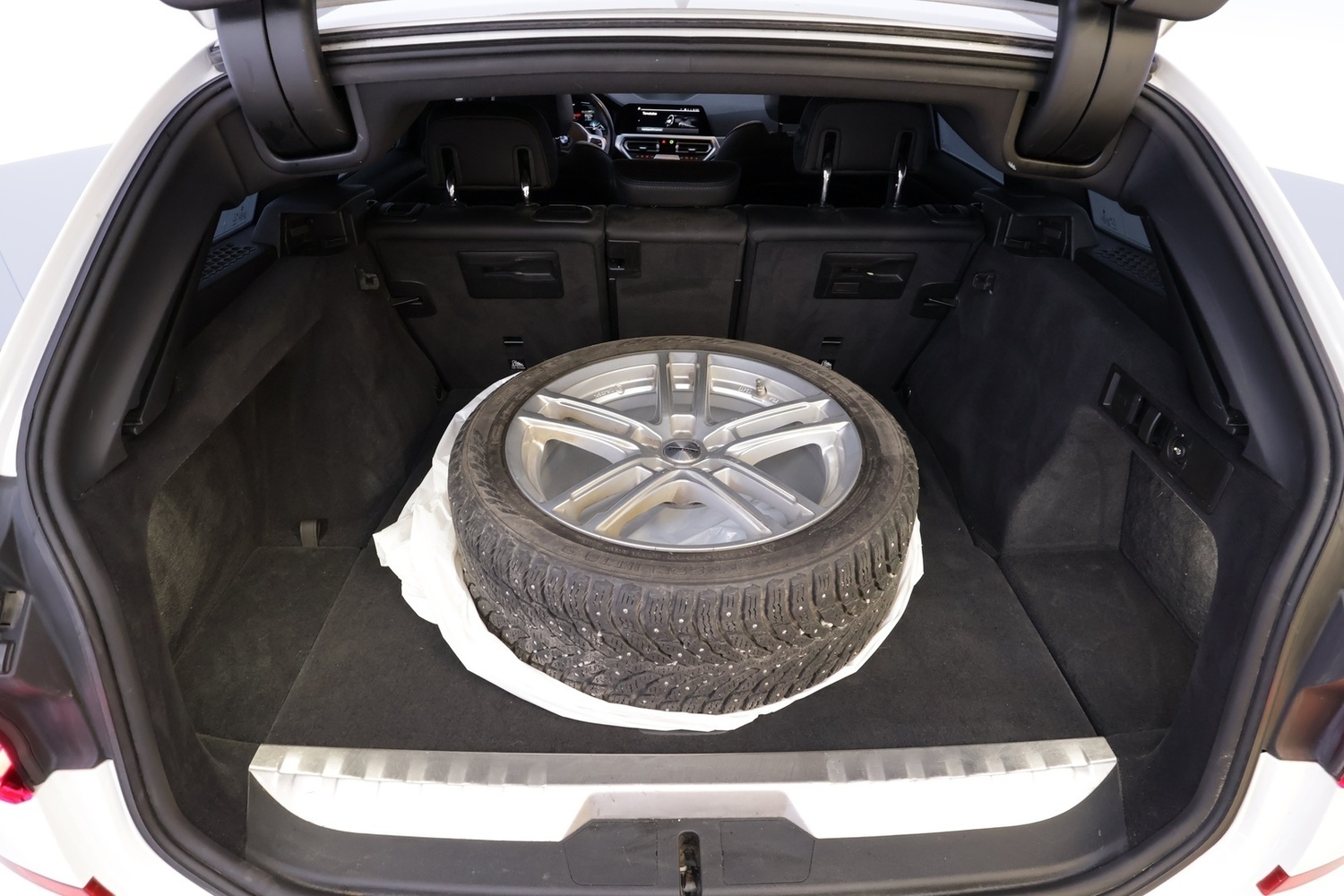 BMW 320 vaihtoauto