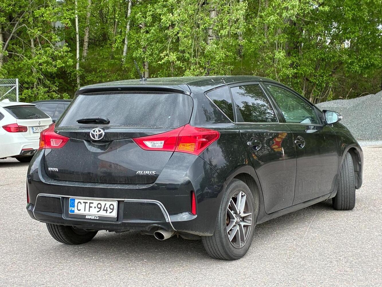 Toyota Auris vaihtoauto