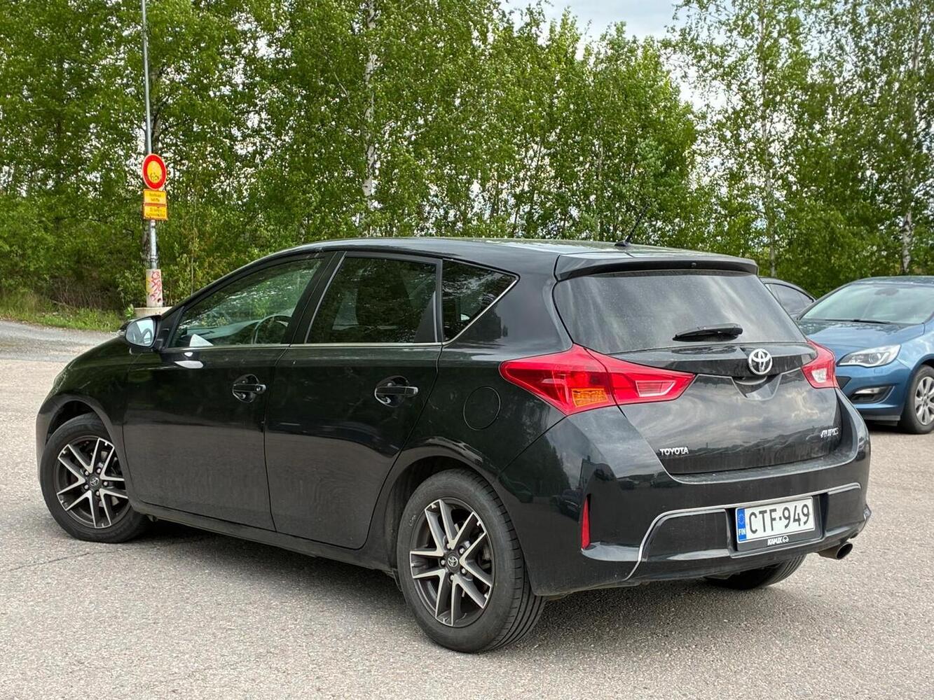 Toyota Auris vaihtoauto