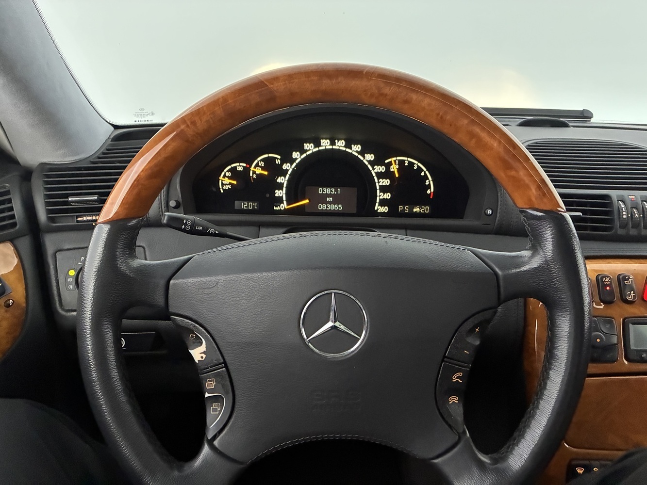 Mercedes-Benz CL vaihtoauto