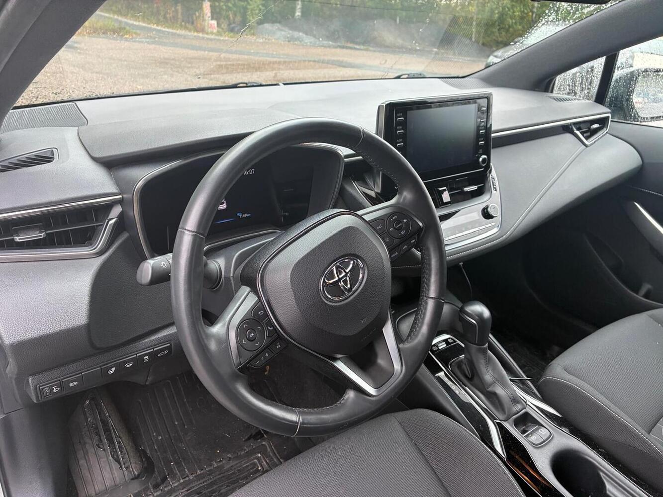 Toyota Corolla vaihtoauto