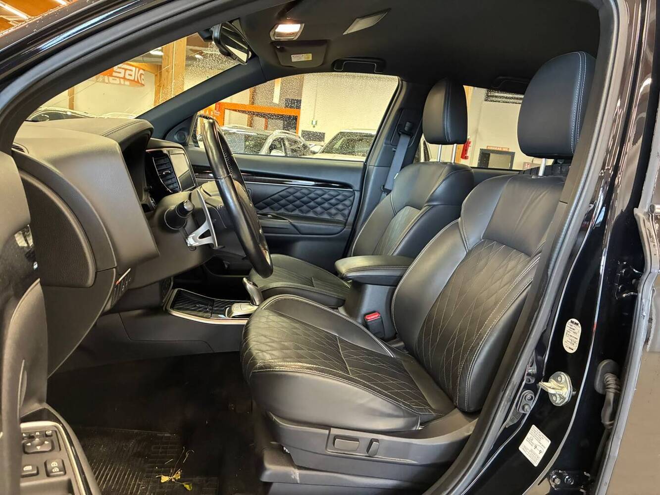 Mitsubishi Outlander vaihtoauto