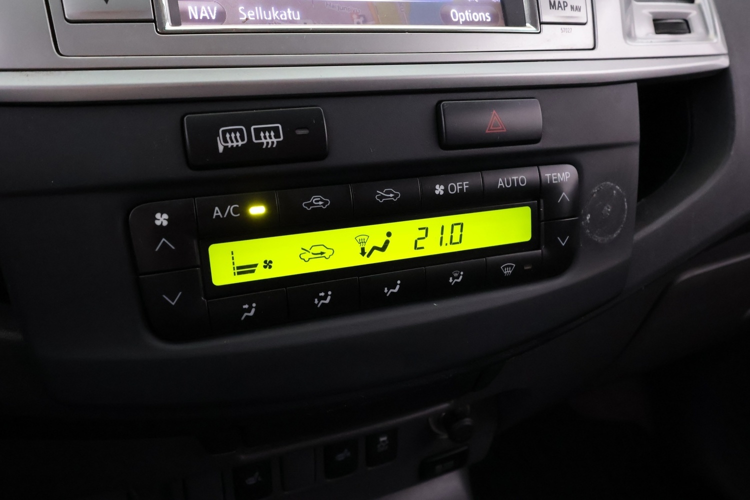 Toyota Hilux vaihtoauto