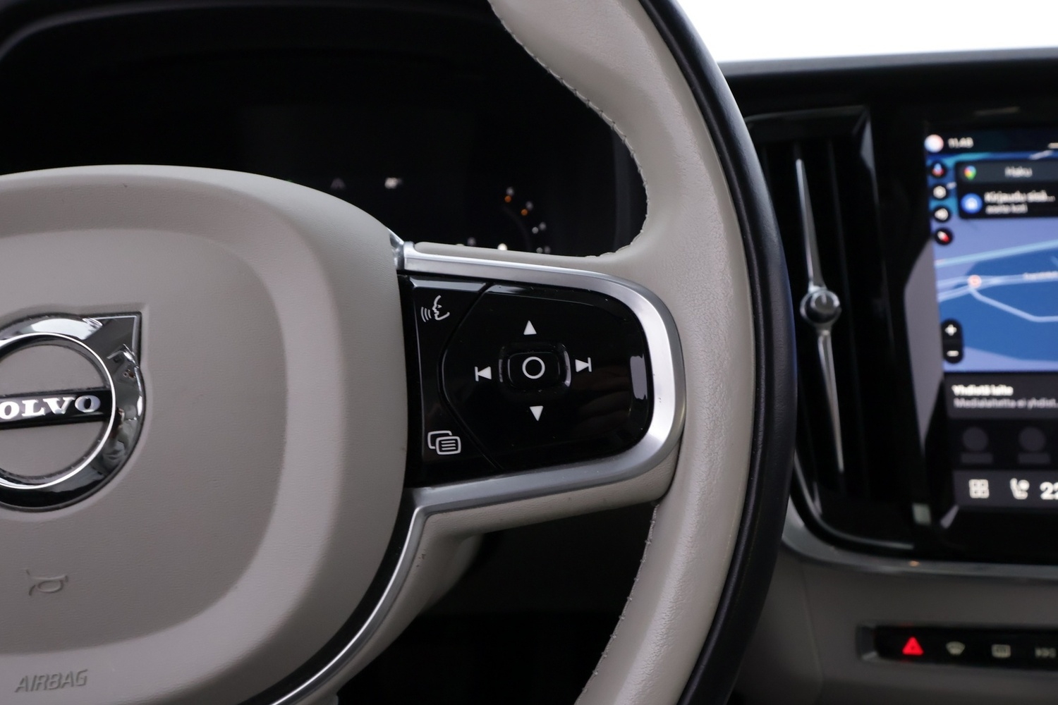 Volvo V90 Cross Country vaihtoauto