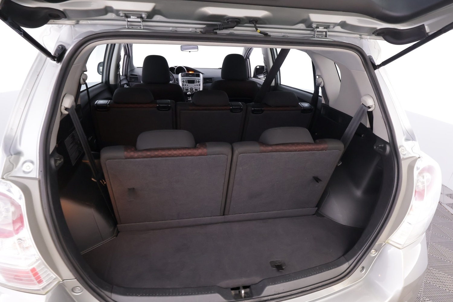 Toyota Verso vaihtoauto