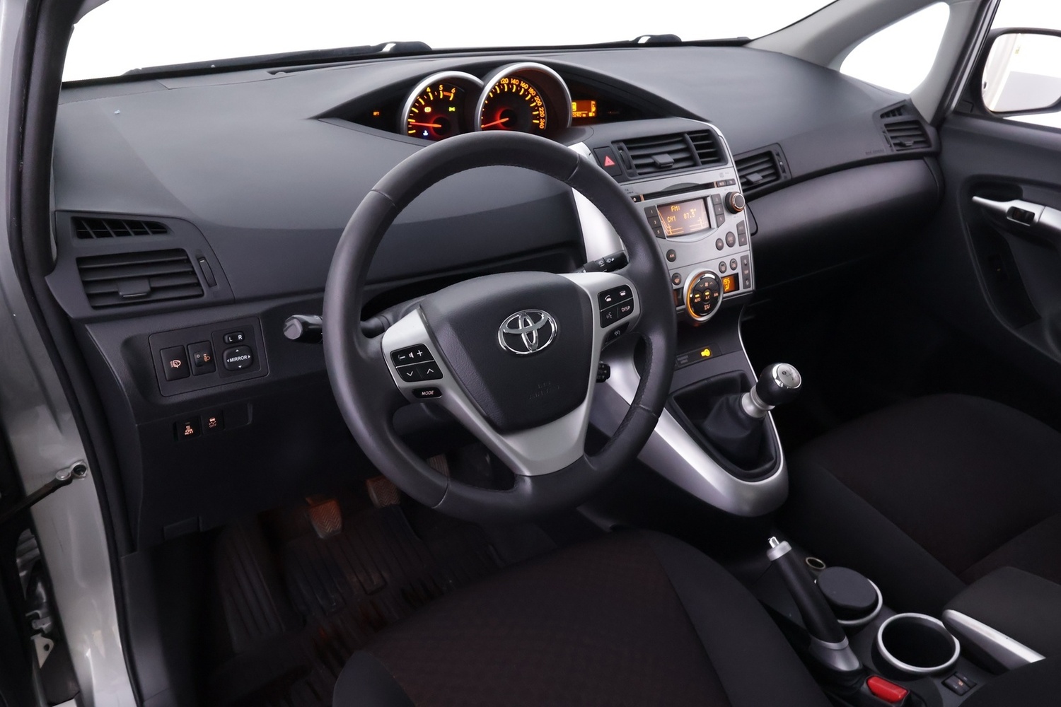 Toyota Verso vaihtoauto