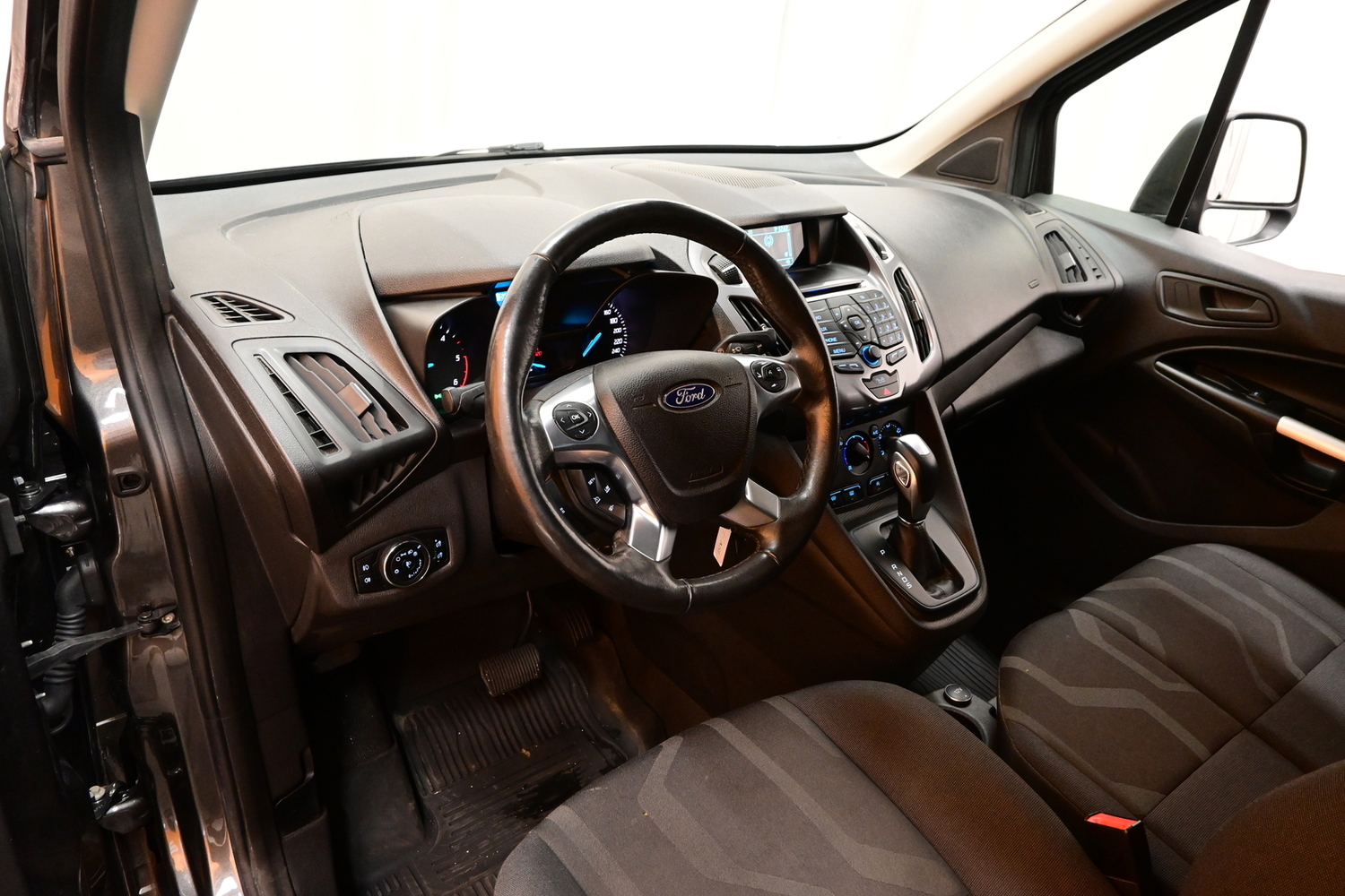 Ford Transit Connect vaihtoauto