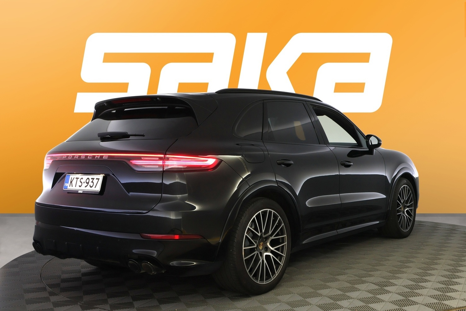 Porsche Cayenne vaihtoauto