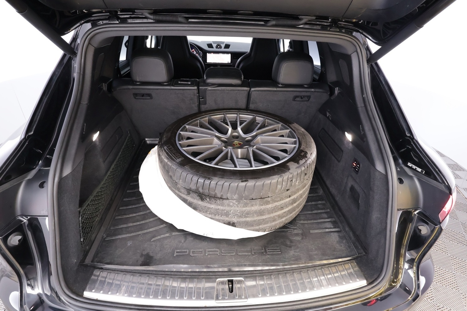Porsche Cayenne vaihtoauto