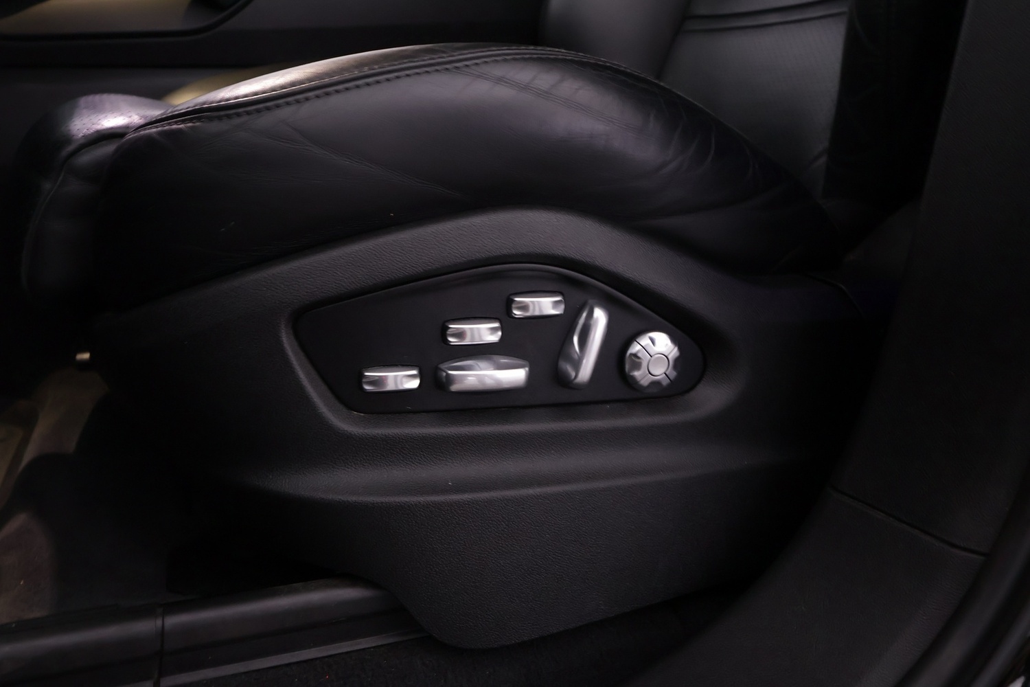 Porsche Cayenne vaihtoauto