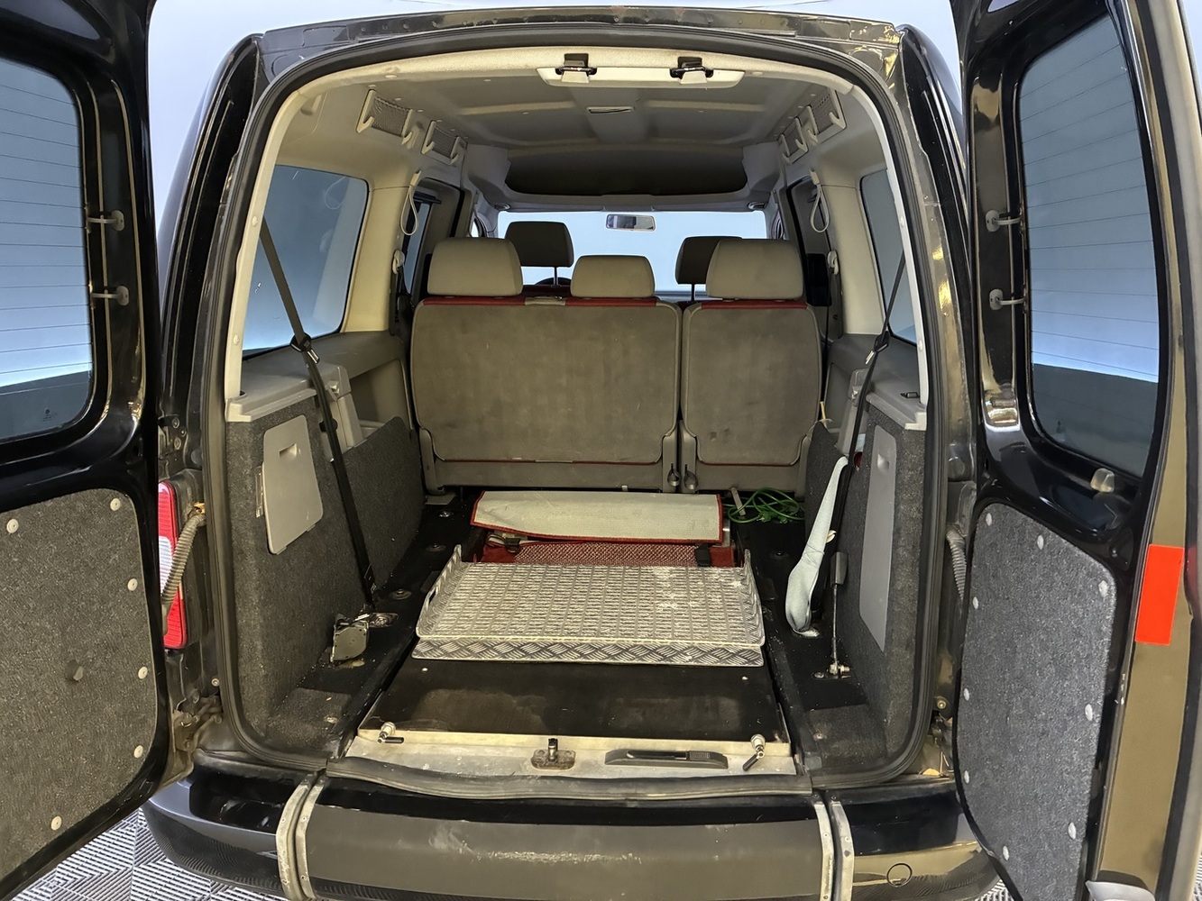 Volkswagen Caddy Maxi vaihtoauto