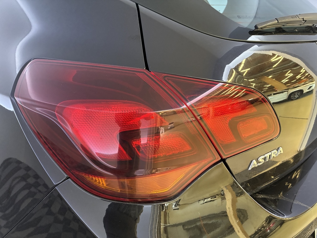 Opel Astra vaihtoauto