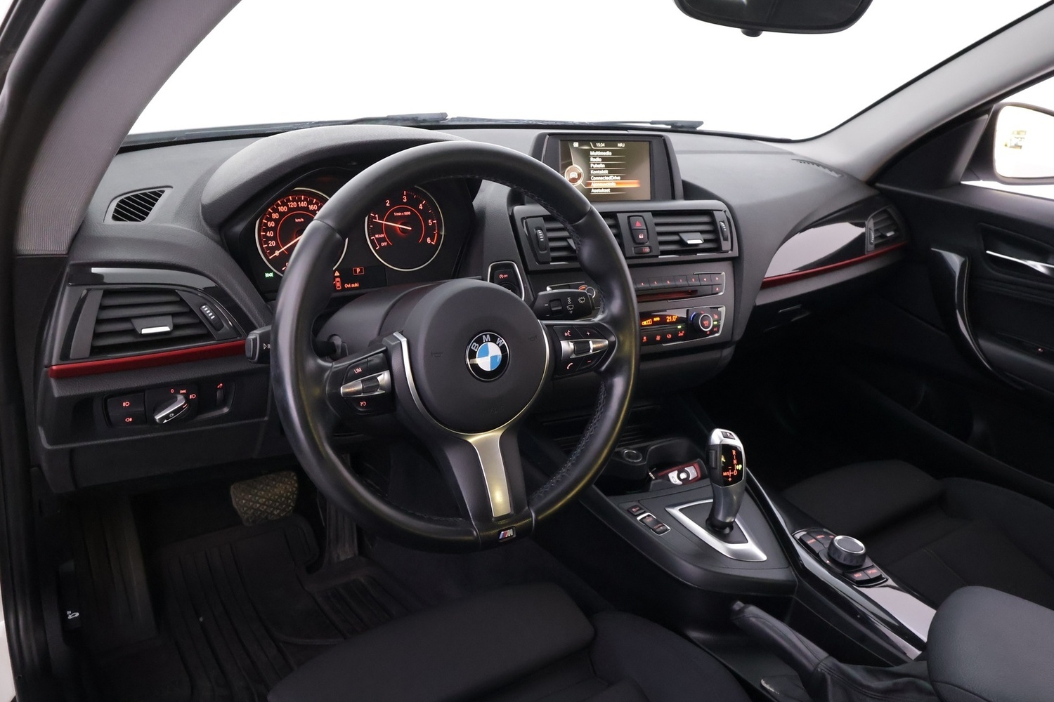 BMW 218 vaihtoauto