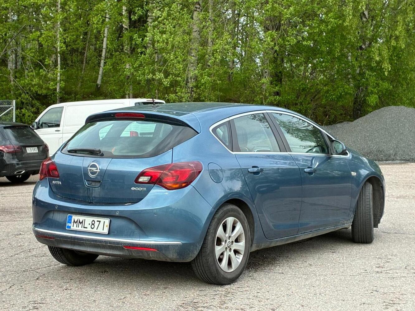 Opel Astra vaihtoauto