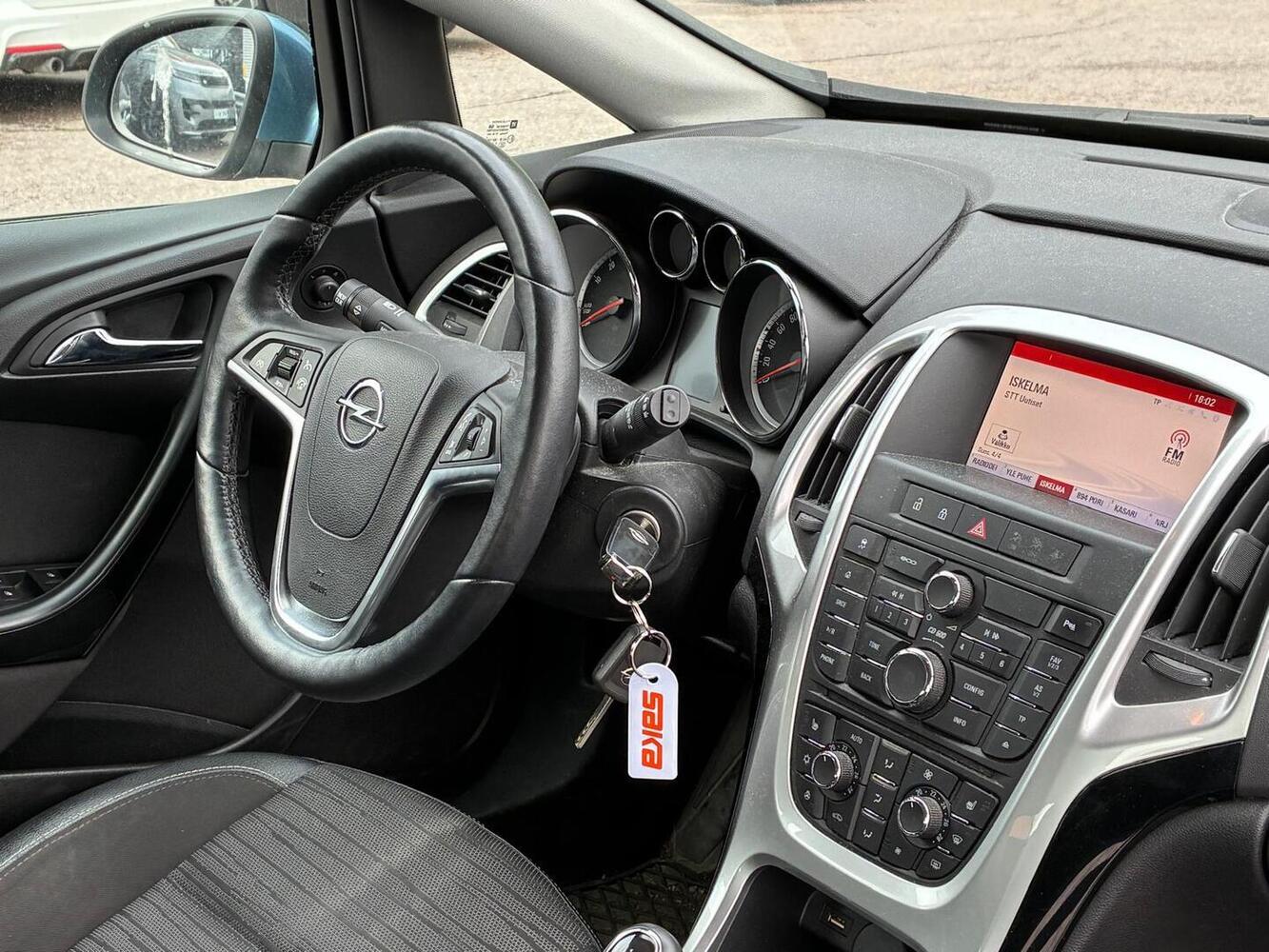 Opel Astra vaihtoauto