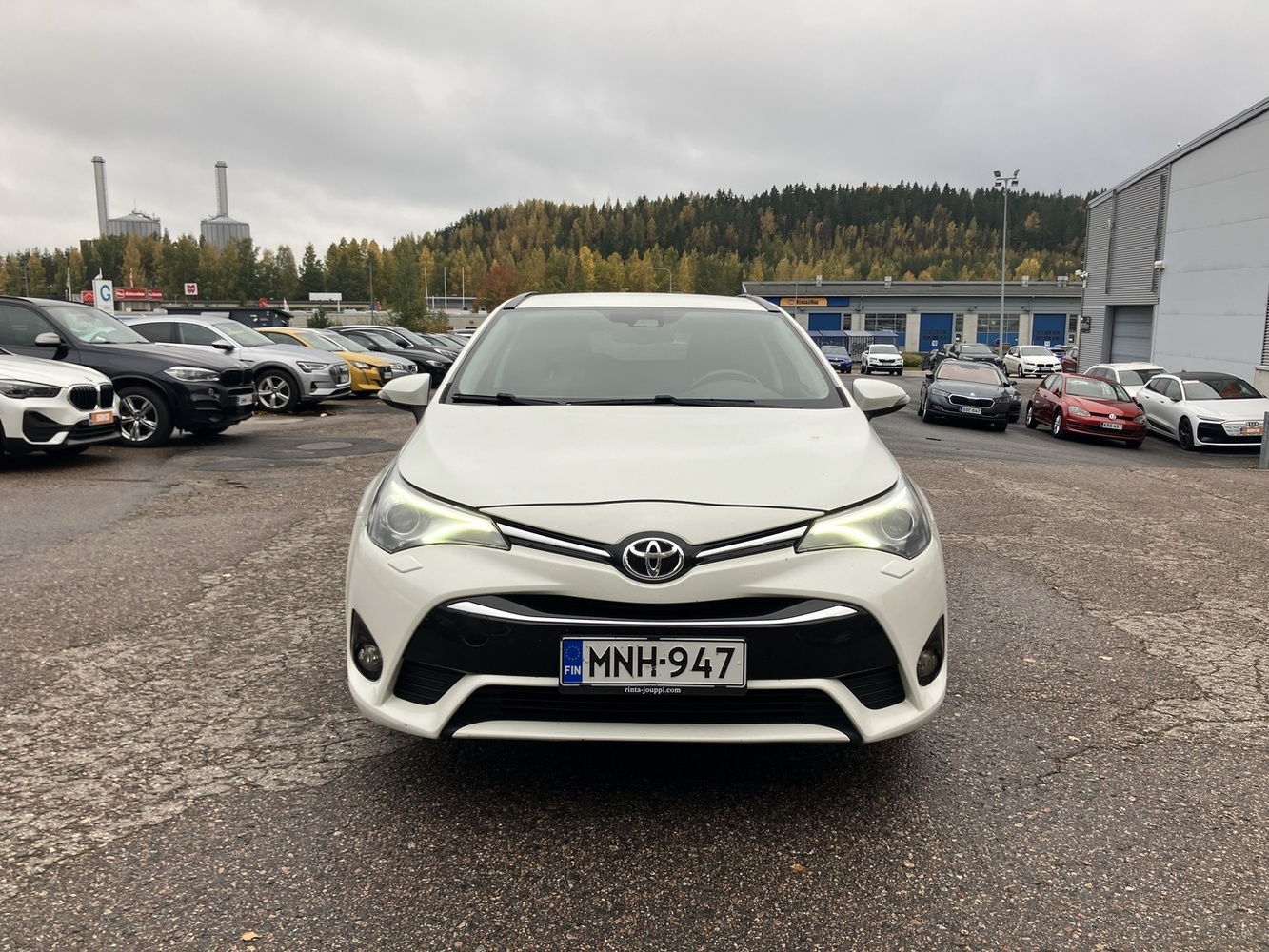Toyota Avensis vaihtoauto